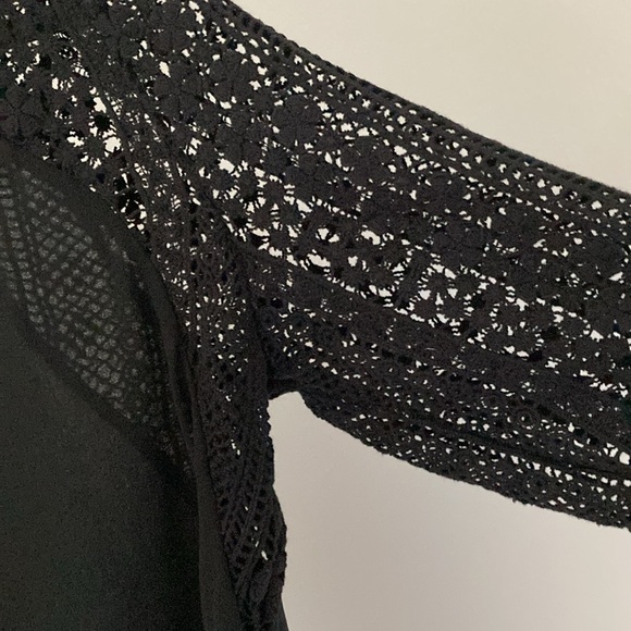 ZARA Trafaluc Women’s Black Chiffon Blouse Crochet Sleeves V Neck Size S - Picture 7 of 8